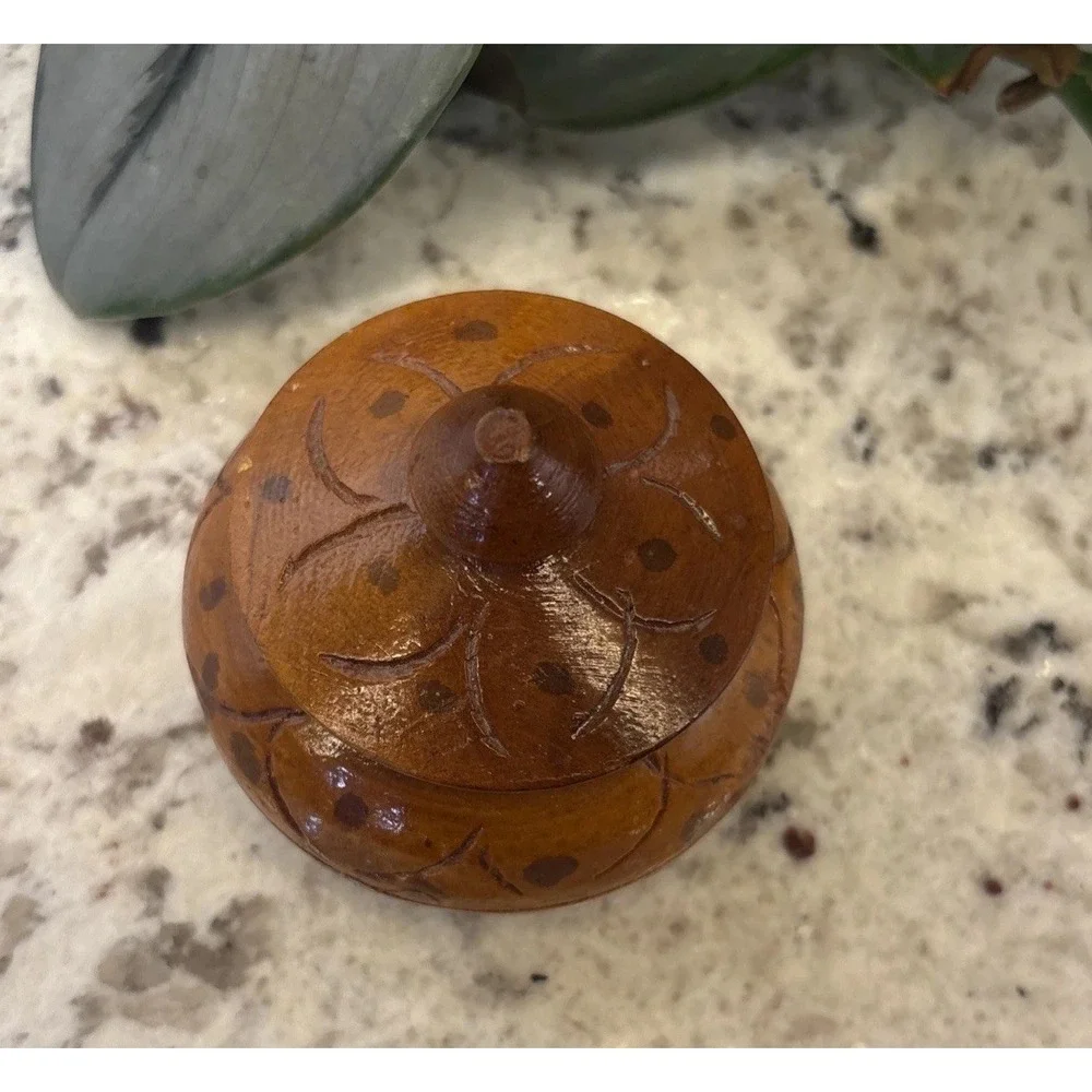 Vintage Wooden‎ Handcrafted Carved Floral Pattern Trinket Jewelry Box